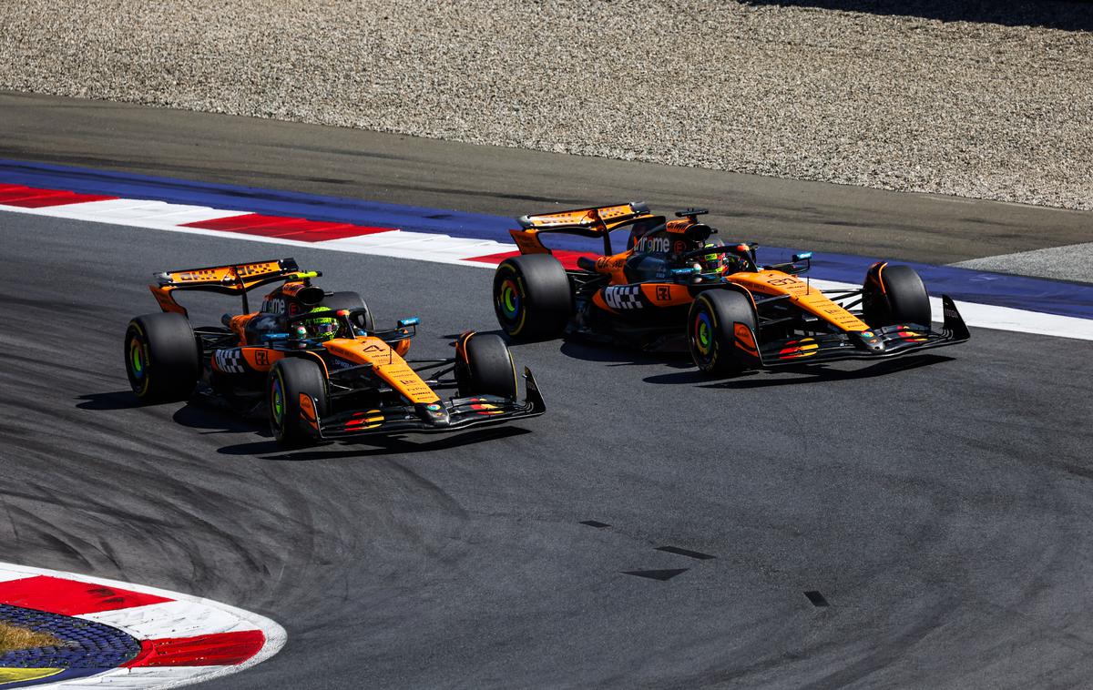 Red Bull Ring Lando Norris Oscar Piastri McLaren | Na Red Bull Ringu je malo manjkalo, da bi Oscar Piastri trčil v Landa Norrisa. | Foto Guliverimage