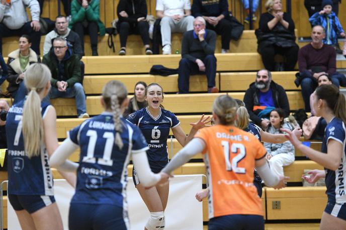 odbojka | Odbojkarice Formisa so doma tesno izgubile s Krimom. | Foto Aleš Oblak