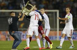 Albanci z zvijačo razjezili Srbe, Ronaldo utišal Dance, Nemci le remizirali