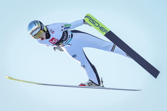 Nika Križnar | Vodilna skakalka norveške turneje Nika Križnar je zasedla drugo mesto. | Foto Sportida