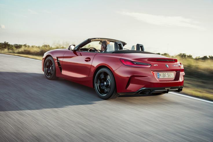 Ena pomembnejših novosti - vrača se platnena streha. | Foto: BMW