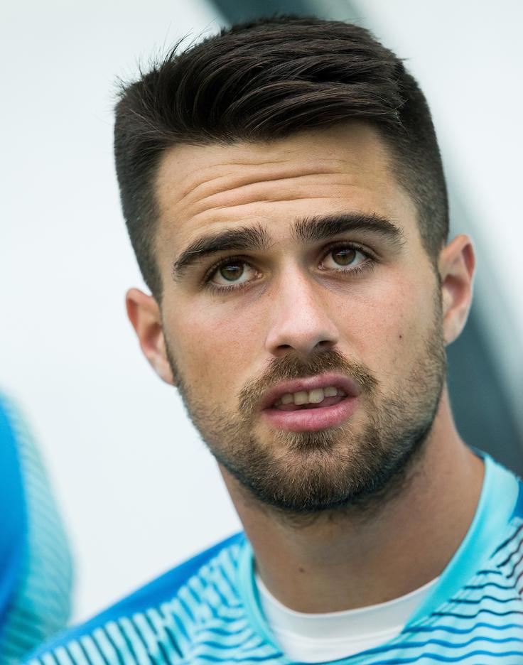 Luka Krajnc je v vrstah Norveške izpostavil napadalca Joshuo Kinga. | Foto: Vid Ponikvar