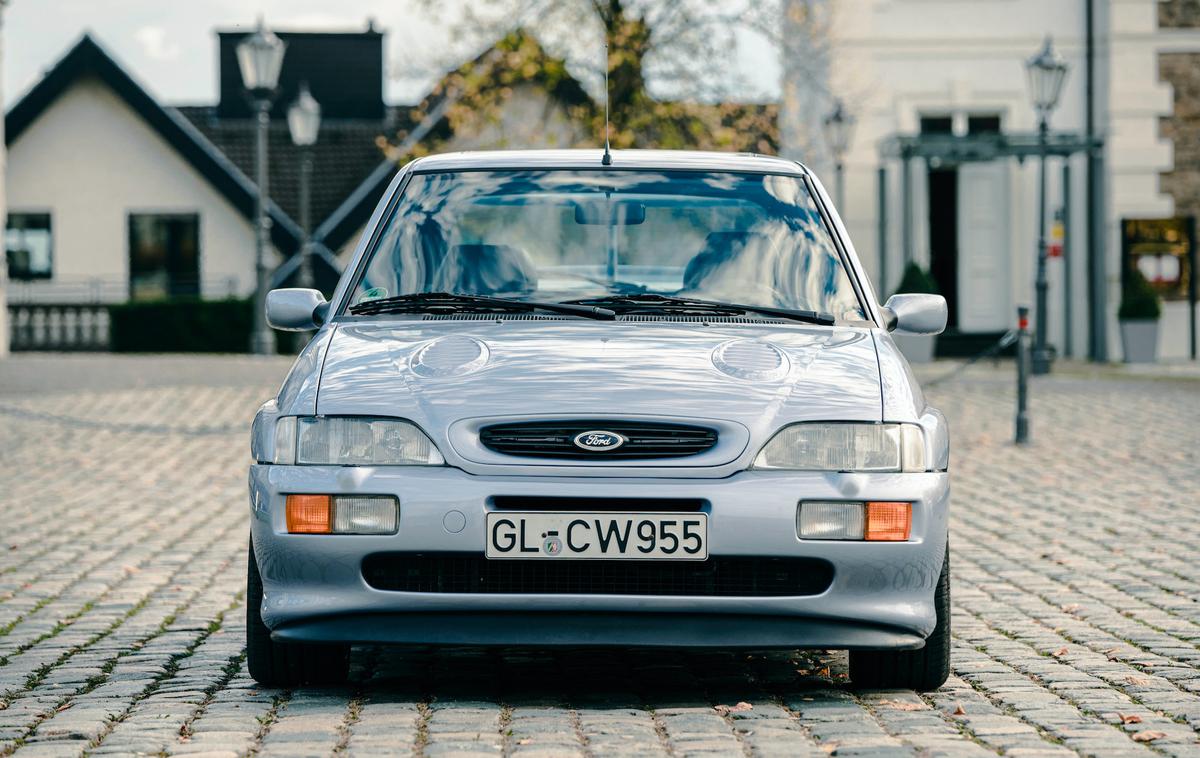 Ford escort RS cosworth dražba | Foto Collecting Cars