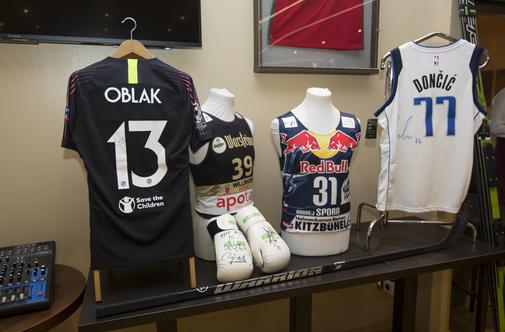 S pomočjo Dončića, Oblaka in Kopitarja zbrali 8.500 evrov