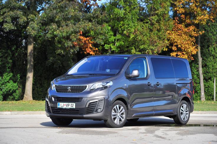 Omeniti velja, da potniški izvedbi nadomeščata kar tri predhodnike – v primeru Peugeota izvedenko expert tepee in klasično enoprostorskega 807, pri Citroënu pa njegovega dvojčka C8. Kako se bosta traveller in spacetourer izkazala kot alternativa klasičnim velikim enoprostorcem, bo pokazal čas. | Foto: Ciril Komotar