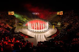 Olimpijske igre končane, ogenj ugasnil, Francozi prevzeli štafeto