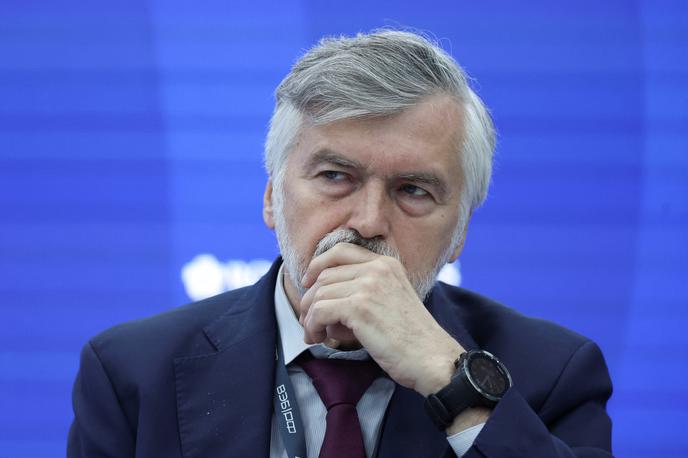 Andrey Klepach | "Ne verjamem, da se bo Rusija gospodarsko sesula, sem pa skoraj prepričan, da nas čaka družbena kriza," je na majskem srečanju Nikitskega kluba opozoril glavni ekonomist ruske državne razvojne korporacije Andrei Klepach. | Foto Reuters