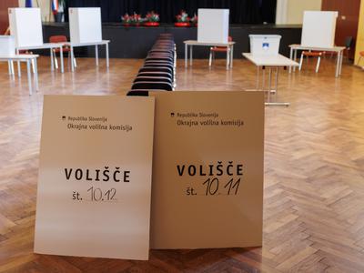 Še danes lahko oddate prijavo za glasovanje na domu