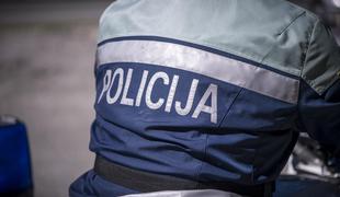 V prometni nesreči na Primorskem umrl 53-letni motorist