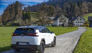 Novo v Sloveniji: Citroën ë-C5 Aircross