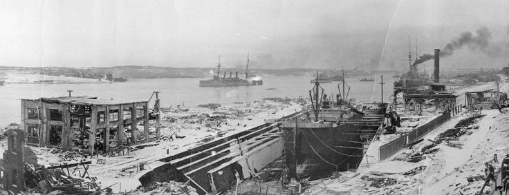 Takšen je bil Halifax po eksploziji ladje SS Mont-Blanc. Prizori opustošenja so močno spominjali na tiste, ki so jih na Japonskem skoraj trideset let pozneje posneli po eksplozijah ameriških atomskih bomb.  | Foto: Thomas Hilmes/Wikimedia Commons