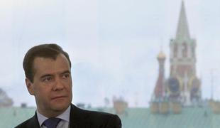 Medvedjev napovedal, da se bo kot premier boril za pravice