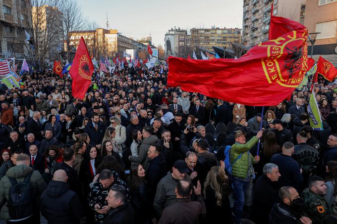 Predvolilni shod v podporo Demokratski stranki Kosova | Foto: Reuters