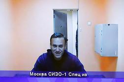 Navalni ostaja v priporu