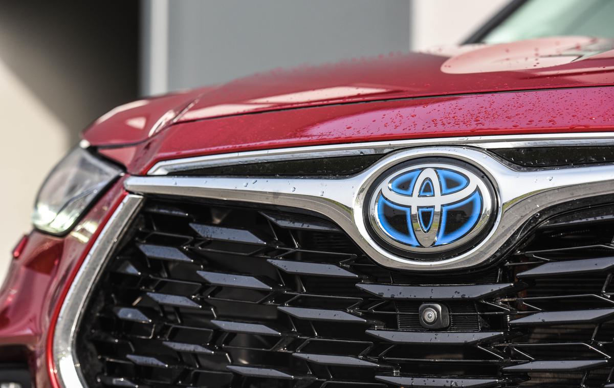 Toyota highlander | Toyota je lani globalno operativno zaslužila skoraj 25 milijard dolarjev. | Foto Gašper Pirman