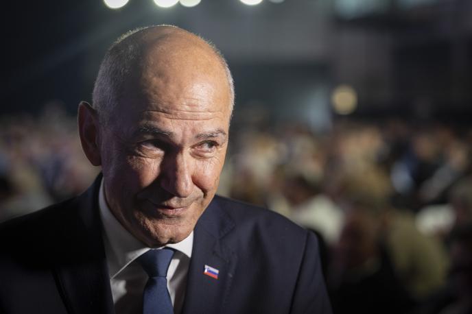 Kongres SDS, Ormož. Janez Janša | Predsednik SDS Janez Janša v kritikah zaradi udeležbe na Thompsonovem koncertu vidi komunistično propagando. | Foto Bojan Puhek