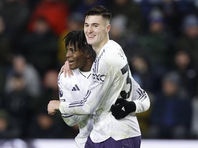 Udarec za United, priložnost za Benjamina Šeška – poškodba vročega aduta