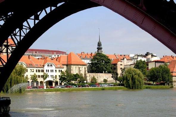 Tudi Maribor ima svojo turistično kartico