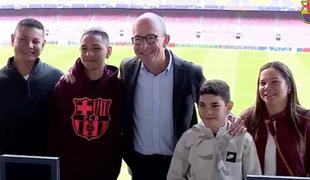 Fant, ki je tvegal življenje za sošolce, častni gost Barcelone #video