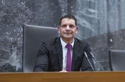 Ustavno sodišče o pobudi za oceno ustavnosti poslovnika DZ