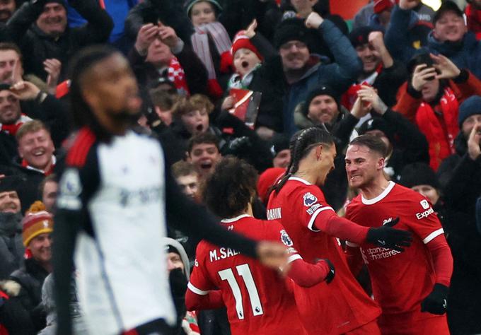 Liverpool je za tesno zmago nad Fulhamom potreboval kar štiri zadetke. Rdeči so zmagali s 4:3. | Foto: Reuters