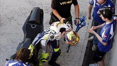 Rossi pol ure na motorju