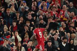 V živo: Šved Isak zabil prvega za Liverpool