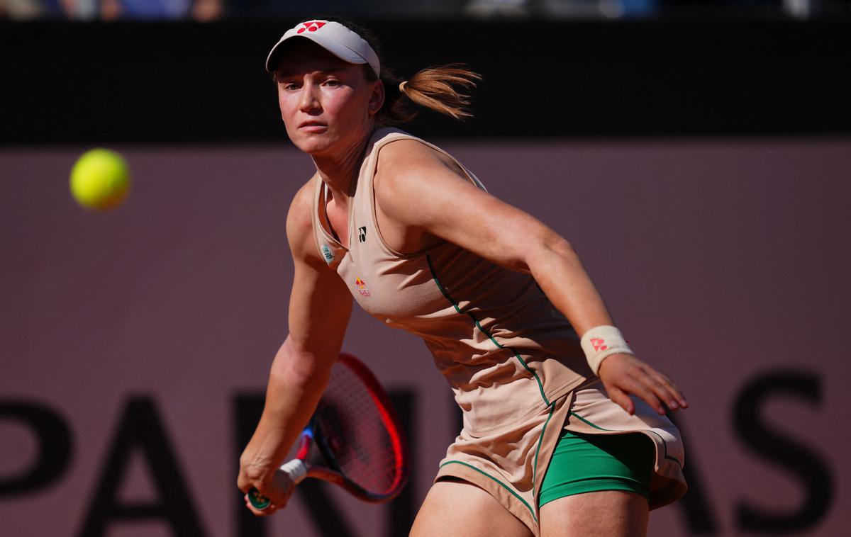Elena Ribakina | Elena Ribakina se poslavlja od mastersa v Rimu. | Foto Reuters