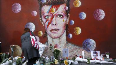 Šok za glasbeni svet: umrl je David Bowie