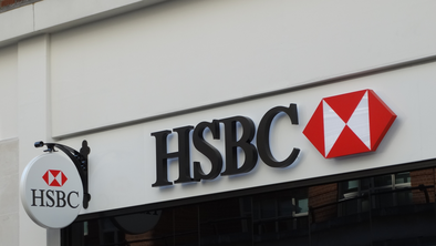 HSBC načrtuje ukinitev dodatnih 10.000 delovnih mest