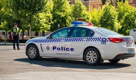 Avstralijo pretresa hud zločin: policist obtožen umora TV-voditelja in njegovega partnerja #video