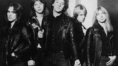 Umrl je nekdanji bobnar Iron Maiden