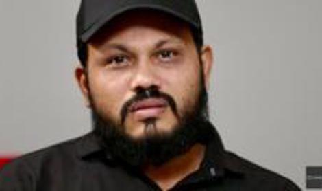 Moški, ki je edini preživel letalsko nesrečo: Z nikomer ne govorim