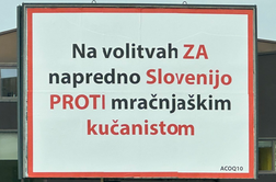 Štrancarjevi plakati pod drobnogledom