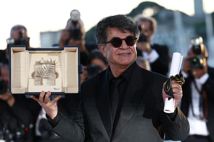 Jafar Panahi | "Nihče vam nima pravice govoriti, kaj morate in česa ne smete početi," je dejal Panahi, ki so mu v domovini za več let prepovedali delati in potovati. Letos se je prvič po več kot 15 letih vrnil na kak veliki filmski festival. | Foto Reuters