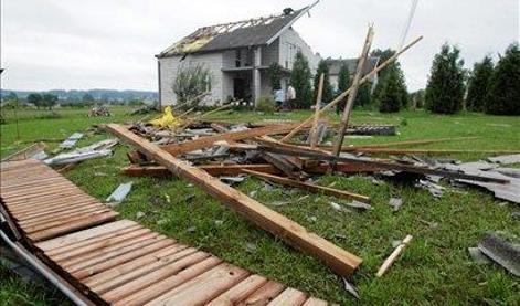 Neurja na Poljskem zahtevala smrtno žrtev