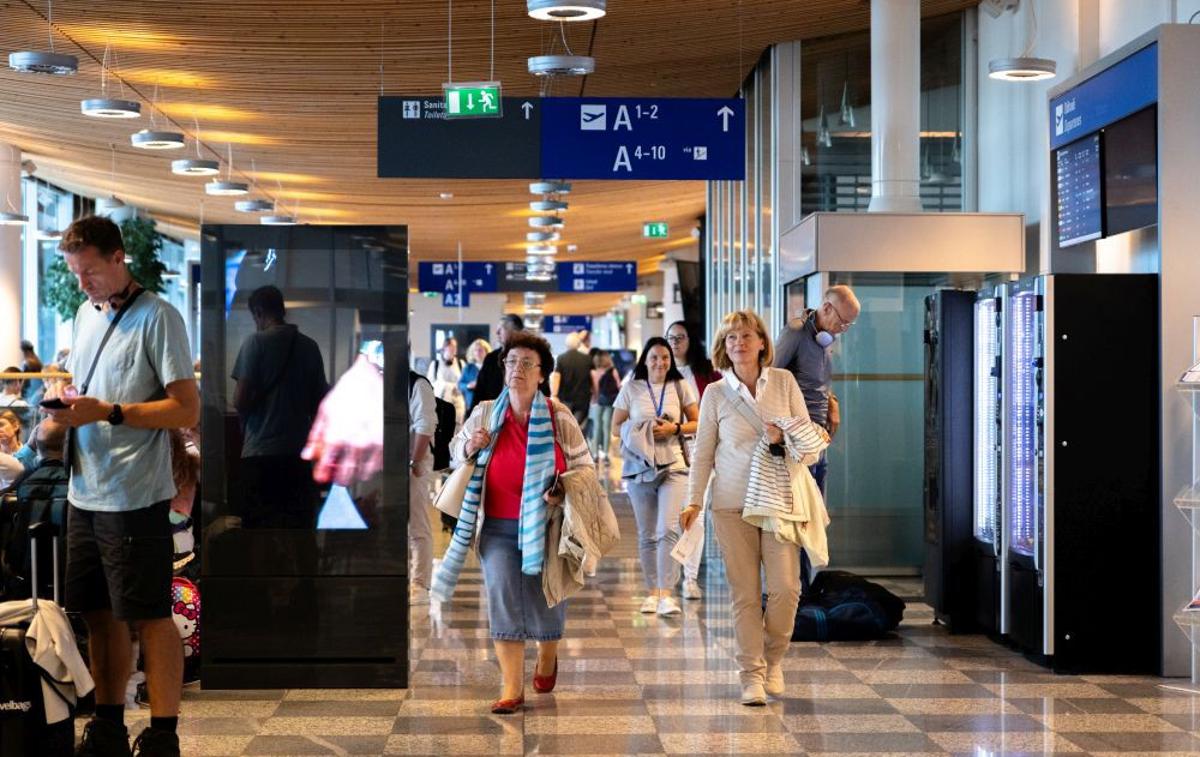 letališče Jožeta Pučnika | Postopna uvedba sistema se bo začela 12. oktobra 2025 in bo trajala do 10. aprila 2026, ko bo sistem začel v polni meri delovati v vseh državah članicah. | Foto STA