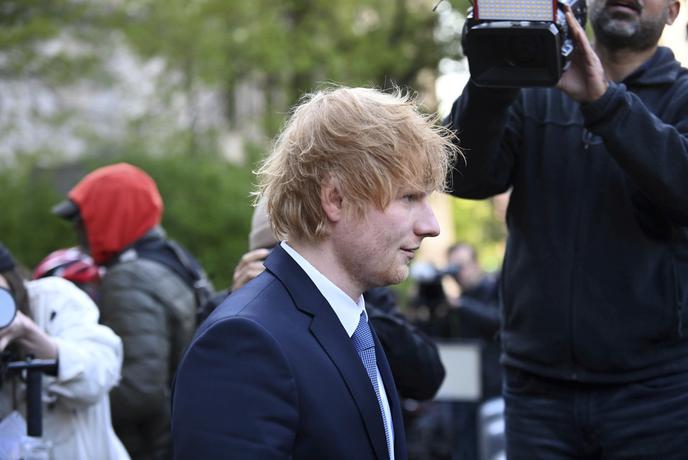 Sheeran na sodišču zapel in zaigral ter zanikal obtožbe plagiatorstva
