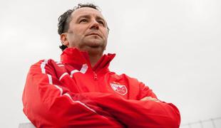 Stojanoviću soglasna podpora vodstva Crvene zvezde