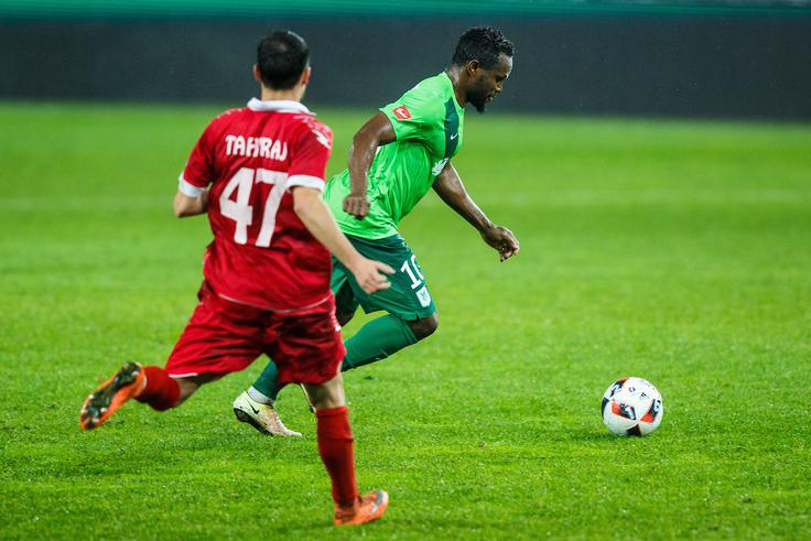 Francesco Tahiraj zaradi kazni ne bo zaigral na povratni četrtfinalni tekmi z Olimpijo. | Foto: Grega Valančič/Sportida
