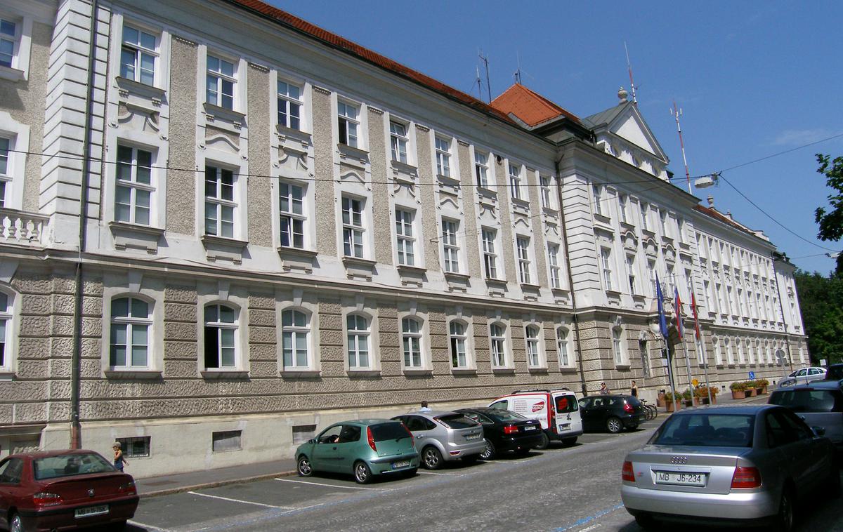 Mestna občina Maribor | Letošnji proračun je bil za današnjo sejo predlagan v višini 190,9 milijona evrov, kar je za okoli 1,7 milijona evrov manj kot v prvi obravnavi. | Foto STA