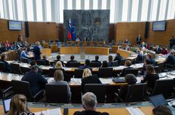 Poslanci izglasovali spremembo zakona o vladi: obeta se 14 ministrstev
