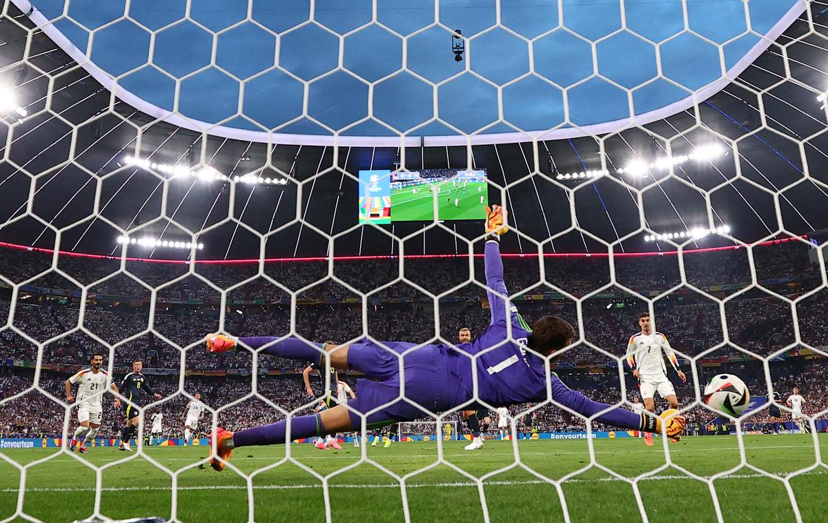 Euro 2024 prva tekma Nemčija Škotska  Florian Wirtz | Florian Wirtz je škotskega vratarja Angusa Gunna premagal že v 11. minuti. | Foto Reuters