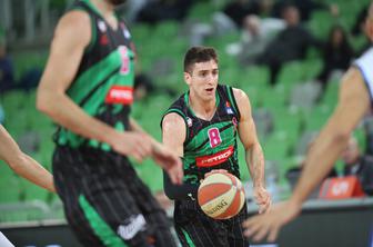 Košarkarji Olimpije za las prekratki v Grčiji