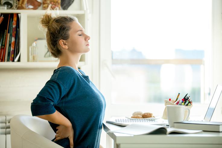 hrbet sedenje na stolu | Foto: Thinkstock