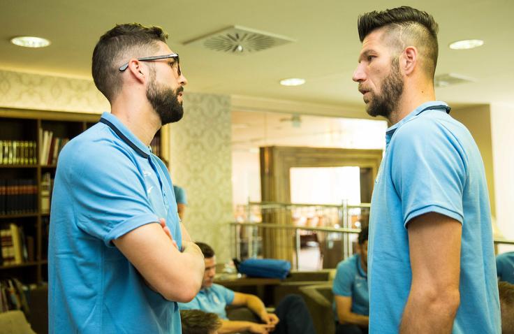 V zadnjem času se je v reprezentanci v zadnji obrambni vrsti najbolje ujel z Miho Mevljo. | Foto: Vid Ponikvar