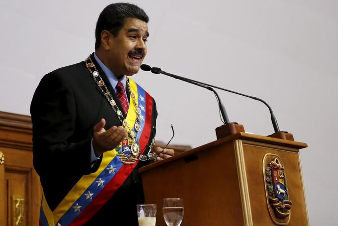 Venezuela: Zaradi nizkih cen nafte razglasili izredne razmere