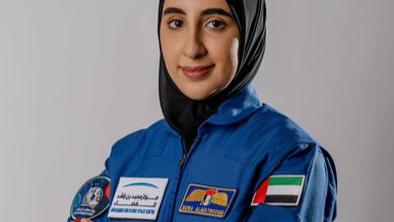 Spoznajte prvo astronavtko iz Združenih arabskih Emiratov