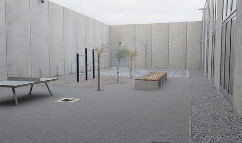 Znano je, kdaj bo novi zapor v Dobrunjah sprejel prve zapornike