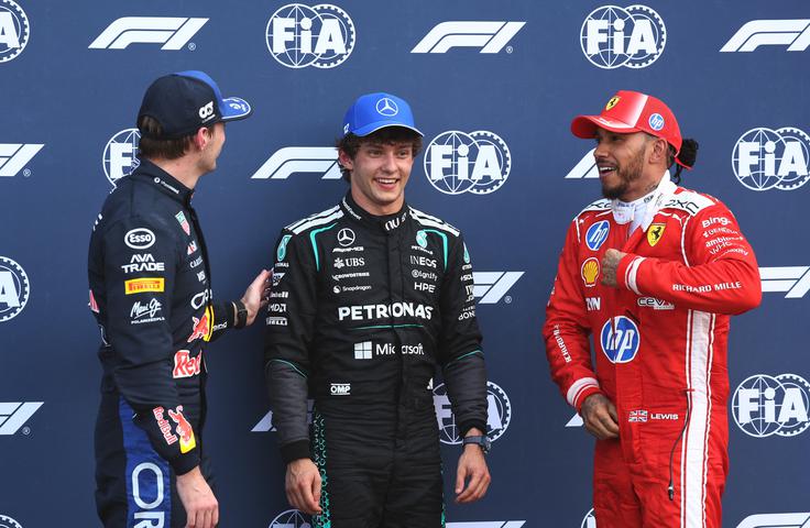 Max Verstappen in Lewis Hamilton sta se po kvalifikacijah malo pohecala s Kimijem Antonellijem. | Foto: Reuters